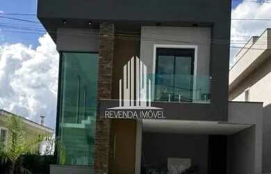 Imagem: A casa em condomínio possui 3 Dormitórios, 5 Banheiros, 2