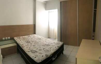 Imagem: O apartamento possui 1 Dormitório, 1 Banheiro, 1 Vaga na garagem