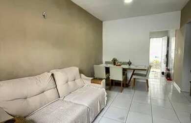 Imagem: A casa em condomínio possui 2 Dormitórios, 2 Banheiros, 2