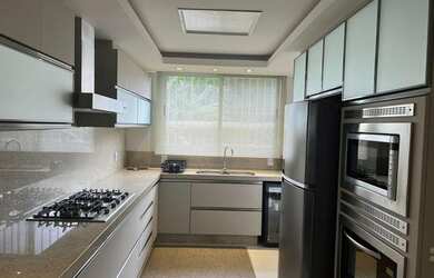 Imagem 8: Apartamento 3 suítes frente mar na Praia da Cachoeira. Alugamos por diaria