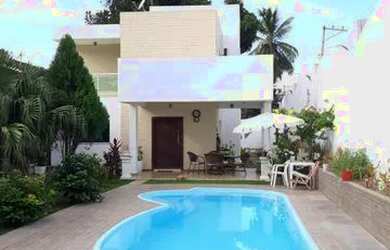 Imagem: A casa em condomínio possui 4 Dormitórios, 5 Banheiros, 4