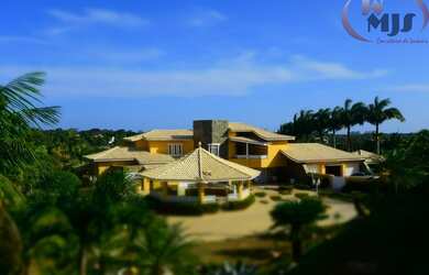 Imagem: A casa possui 5 Dormitórios, 5 Banheiros, 3 Vagas na garagem