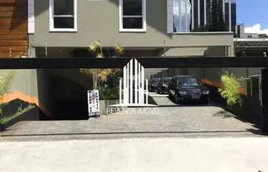 Imagem: O depósito possui 5 Vagas na garagem e 1200m² de Área e está