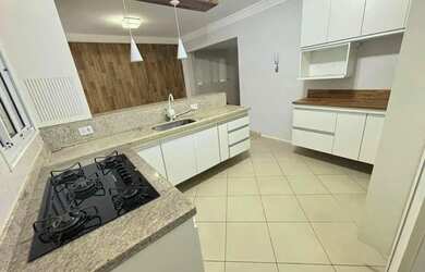 Imagem: A casa em condomínio possui 3 Dormitórios, 3 Banheiros, 2