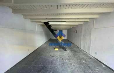 Imagem: O depósito possui 56m² de Área e está localizado em Centro