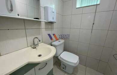 Imagem 11: Andar comercial sofisticado, disponível para locação em bairro próximo...