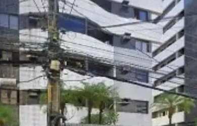 Imagem: O apartamento possui 2 Dormitórios, 2 Banheiros, 2 Vagas na