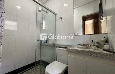 Imagem 7: Casa à venda em Morada do Sol, Montes Claros - 4 quartos, 2 suítes, 4 vagas