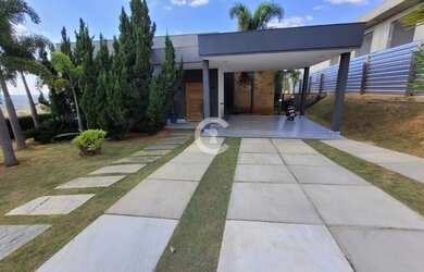 Imagem: A casa em condomínio possui 3 Dormitórios, 2 Banheiros, 2