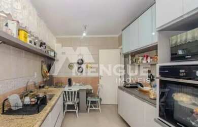 Imagem 11: Aluga-se Casa residencial com 3 dormitórios sendo 2 suítes e conta com 3 vagas de garagem