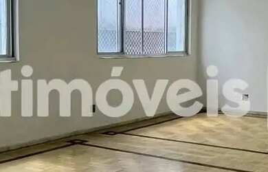 Imagem: O apartamento possui 4 Dormitórios, 3 Banheiros, 1 Vaga na