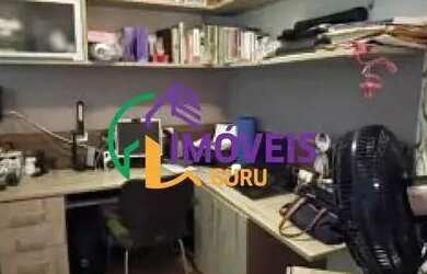 Imagem: A casa possui 3 Dormitórios, 3 Banheiros, 4 Vagas na garagem