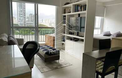 Imagem: O apartamento possui 1 Dormitório, 1 Banheiro, 1 Vaga na garagem