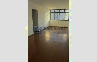 Imagem: O apartamento possui 3 Dormitórios, 1 Banheiro, 2 Vagas na