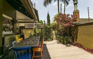 Imagem: A casa em condomínio possui 3 Dormitórios, 4 Banheiros, 2