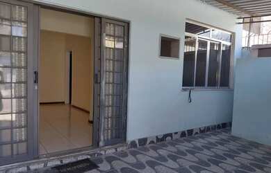 Imagem: A casa possui 2 Dormitórios, 2 Banheiros, 90m² de Área e