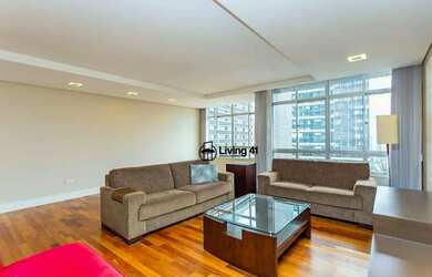 Imagem: O apartamento possui 4 Dormitórios, 3 Banheiros, 2 Vagas na