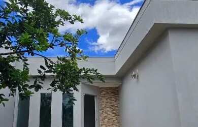 Imagem: A casa em condomínio possui 1 Dormitório, 1 Banheiro, 4 Vagas