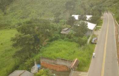 Imagem: O terreno possui 182m² de Área e está localizado em Amparo