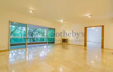 Imagem: O apartamento possui 4 Dormitórios, 4 Banheiros, 5 Vagas na