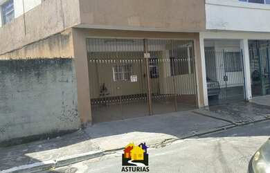 Imagem: A casa possui 2 Dormitórios, 1 Banheiro, 1 Vaga na garagem