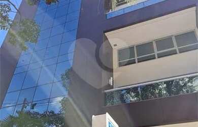 Imagem: O depósito possui 2 Vagas na garagem, 104m² de Área, Imóvel