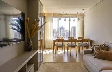 Imagem: O apartamento possui 2 Dormitórios, 2 Banheiros, 2 Vagas na