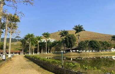 Imagem: A fazenda possui 580m² de Área, Imóvel novo e está localizado