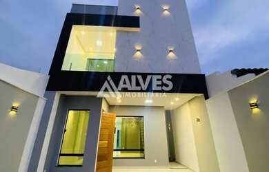 Imagem: A casa possui 4 Dormitórios, 4 Banheiros, 2 Vagas na garagem