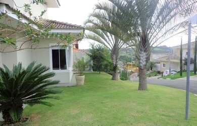 Imagem: A casa em condomínio possui 3 Dormitórios, 4 Banheiros, 4