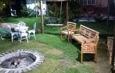 Imagem: A casa possui 1 Dormitório, 5 Vagas na garagem e está localizado