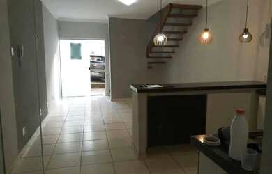 Imagem: A casa possui 2 Dormitórios, 2 Banheiros, 75m² de Área e