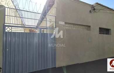 Imagem: O depósito possui 2 Vagas na garagem e 73m² de Área e está