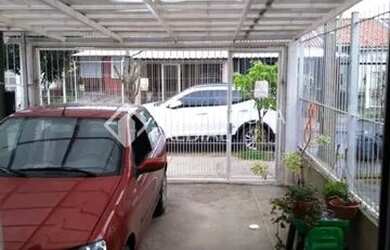 Imagem: A casa possui 2 Dormitórios, 1 Banheiro, 1 Vaga na garagem