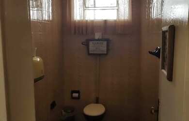 Imagem 16: Casa no kissia-D Pedro. 456m² de Área, 2 Vagas na garageme4 Dormitórios