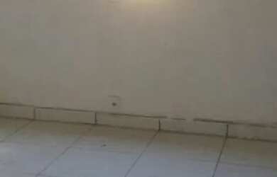 Imagem: A casa possui 2 Dormitórios, 1 Banheiro e está localizado