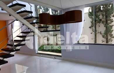 Imagem 4: Casa residencial com 3 suítes disponível para locação no bairro Alto...