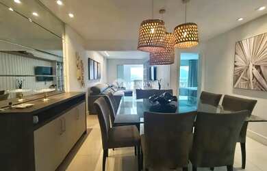 Imagem: O apartamento possui 3 Dormitórios, 3 Banheiros, 2 Vagas na