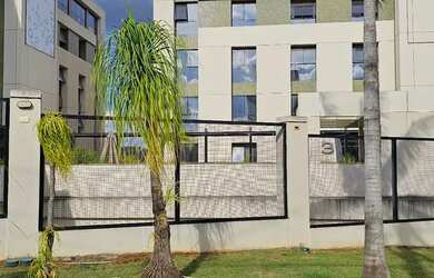 Imagem: O apartamento possui 1 Dormitório, 1 Banheiro, 1 Vaga na garagem