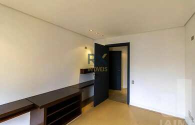 Imagem 12: Apartamento em Higienópolis com 245m², 4 quartos sendo 3 suítes, varanda...