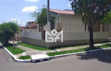 Imagem: A casa possui 2 Dormitórios, 1 Banheiro, 80m² de Área, Imóvel