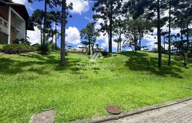 Imagem: O terreno possui 800m² de Área e está localizado em Gramado