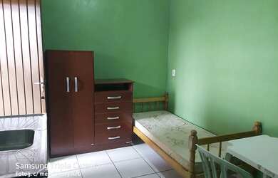 Imagem: O quarto possui Direto com o proprietário e está localizado