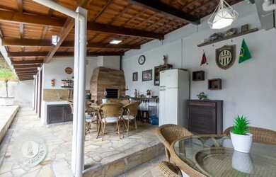 Imagem 14: Casa com piscina no bairro Itoupava Norte!