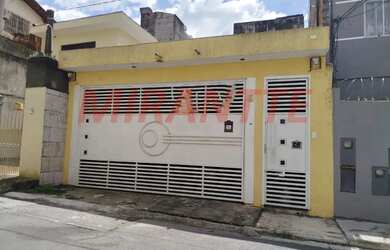 Imagem: A casa possui 2 Dormitórios, 2 Banheiros, 4 Vagas na garagem