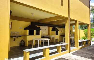 Imagem 2: 400M da praia do Sapê - locação sobrado