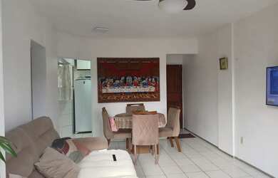 Imagem: O apartamento possui 1 Dormitório, 1 Banheiro, 1 Vaga na garagem