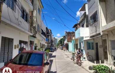 Imagem: A casa possui 2 Dormitórios, 1 Banheiro e está localizado