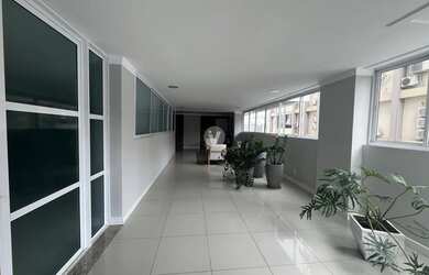 Imagem: O apartamento possui 3 Dormitórios, 2 Banheiros, 1 Vaga na