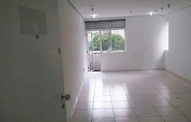 Imagem: O depósito possui 1 Vaga na garagem e 34m² de Área e está